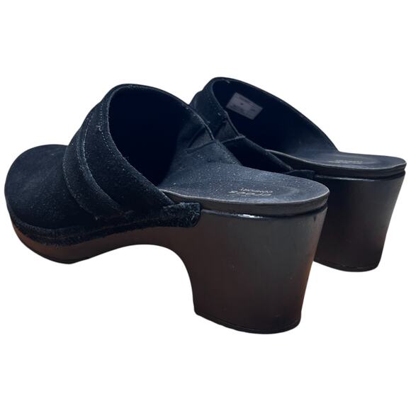 CROCS Sarah Women's 8 Black Suede Clog Slip On Mule Triple Comfort Lightweight - Picture 4 of 16